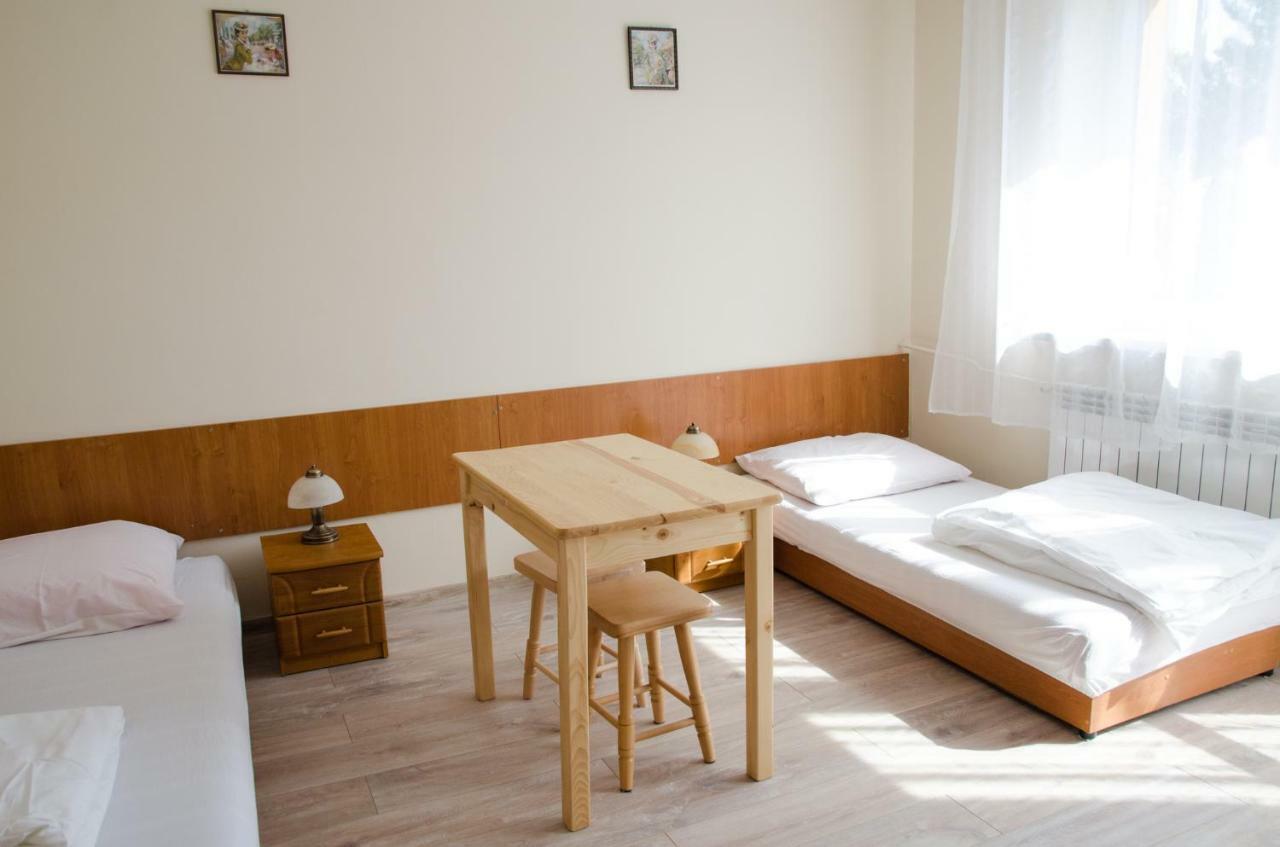 Villa Pod Debami Wadowice Exterior foto