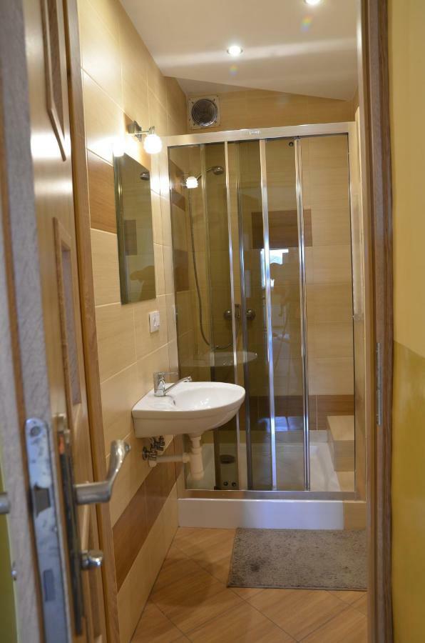 Villa Pod Debami Wadowice Exterior foto